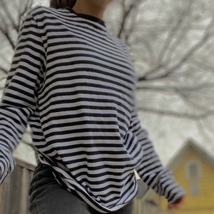 Striped black&white long sleeve